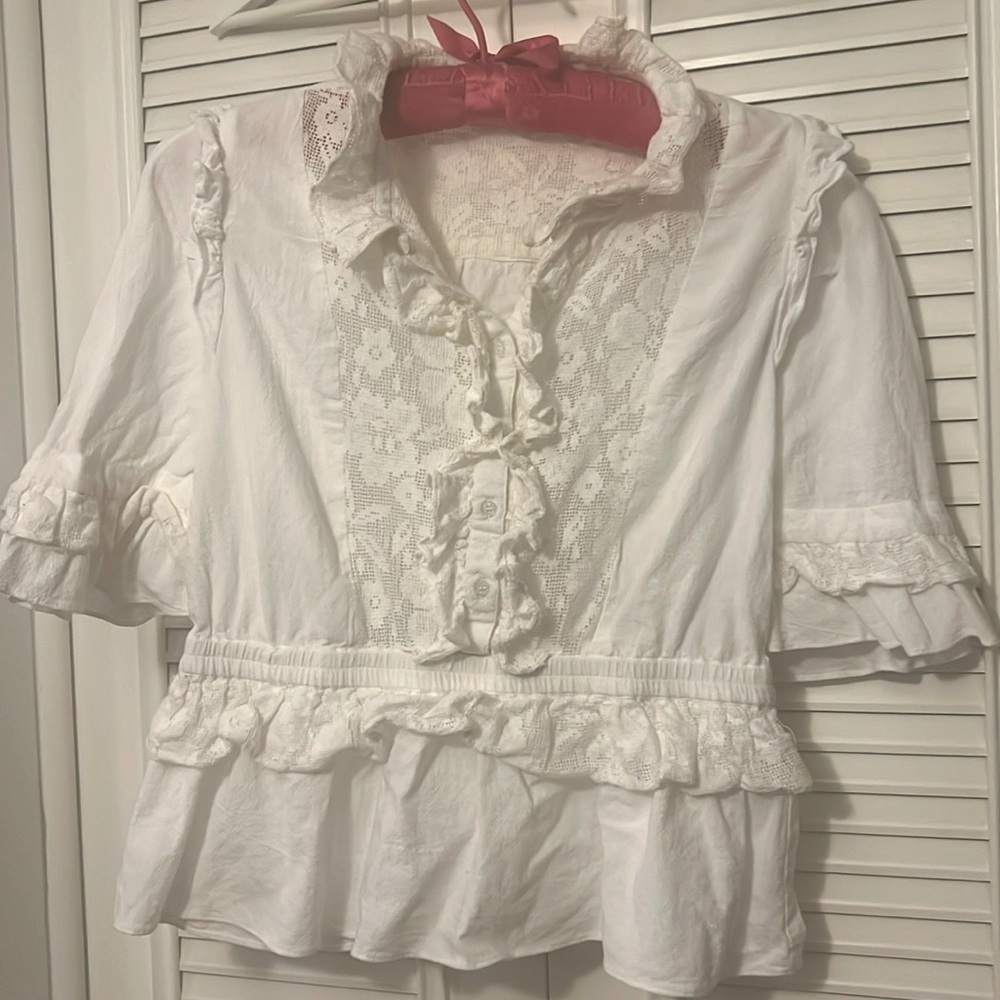 Walter Baker size M ruffle white M petite blouse regencycore